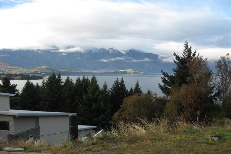 Photo of property in 9 Matau Place, Fernhill, Queenstown, 9300