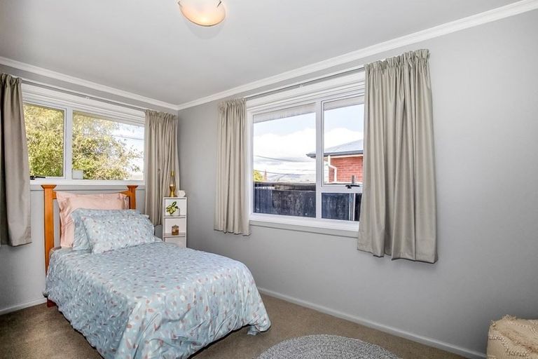 Photo of property in 28 Soberton Street, Aranui, Christchurch, 8061