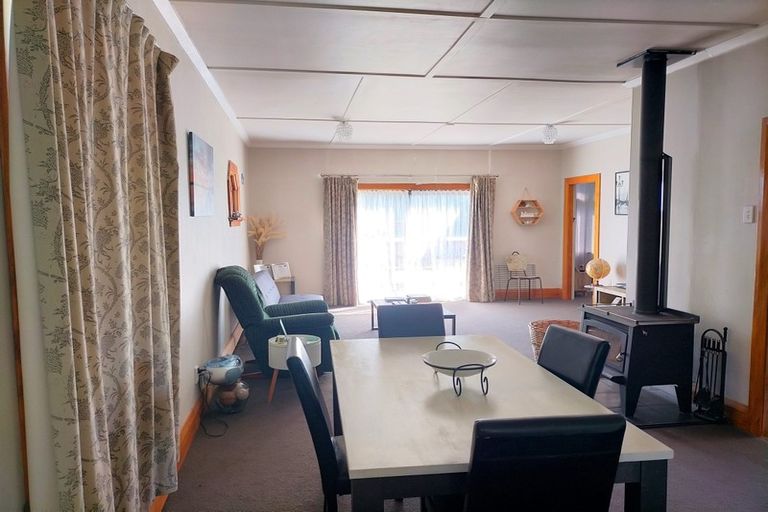 Photo of property in 10 Caulfeild Street, Ranfurly, 9332