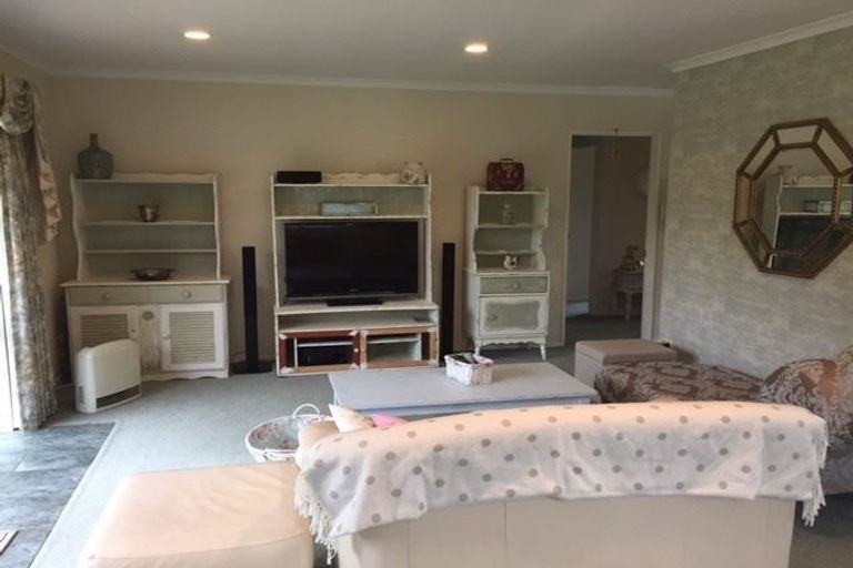 Photo of property in 21a Butterworth Avenue, Opaheke, Papakura, 2113