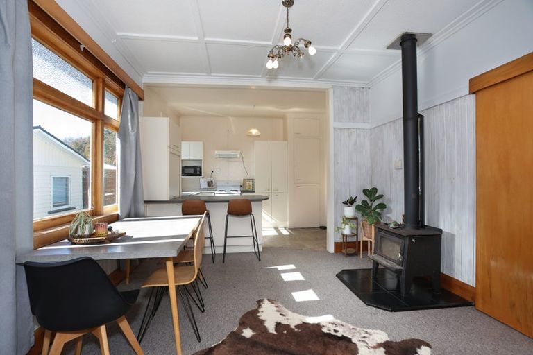 Photo of property in 46 Bridge Street, Bulls, 4818