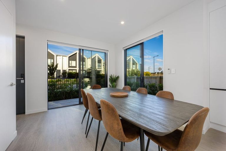 Photo of property in 82 Tarapuka Road, Westgate, Auckland, 0814