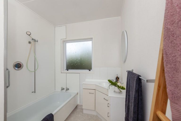 Photo of property in 29 Kohekohe Road, Waikanae, 5036