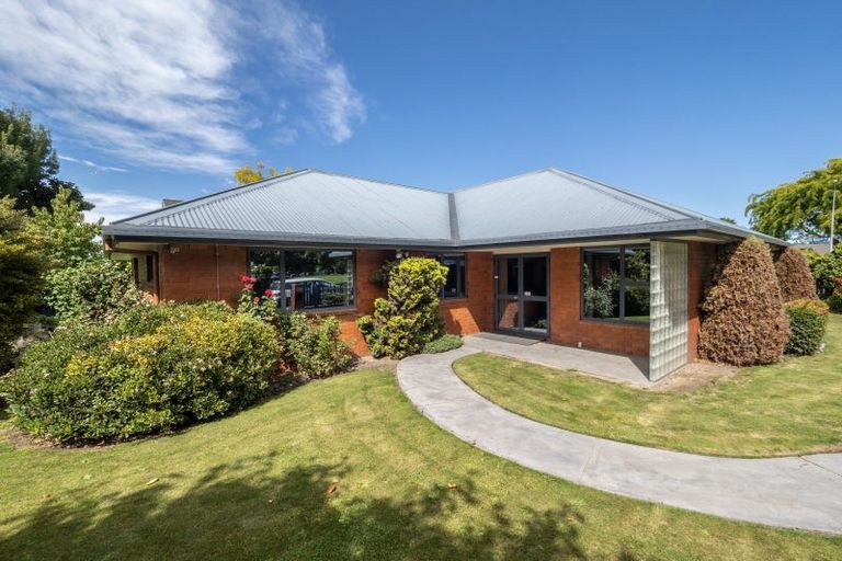 Photo of property in 21 Mona Square, Ashburton, 7700