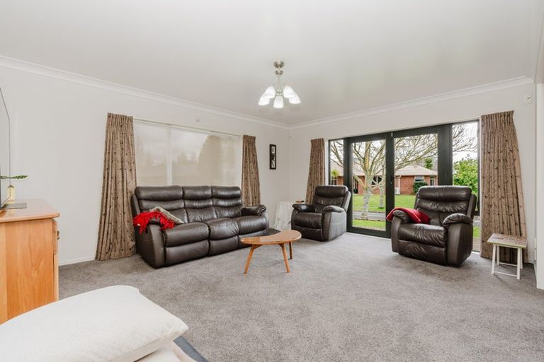 Photo of property in 1 Millthorpe Crescent, Pukete, Hamilton, 3200