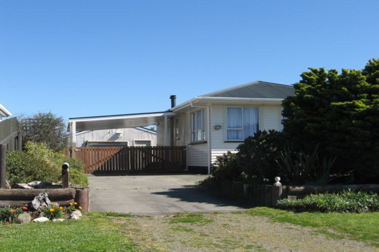 Photo of property in 24 Barling Street, Himatangi Beach, Foxton, 4891