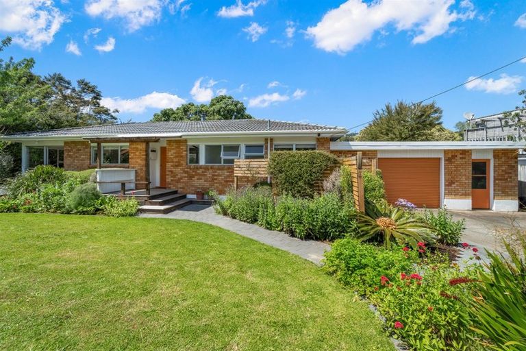 Photo of property in 52 Mckenzie Avenue, Arkles Bay, Whangaparaoa, 0932