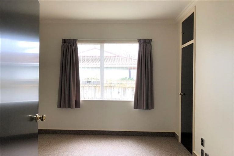 Photo of property in 52 Winchester Street, Levin, 5510