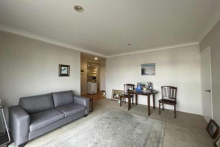 Photo of property in 1/31 Bayview Road, Browns Bay, Auckland, 0630