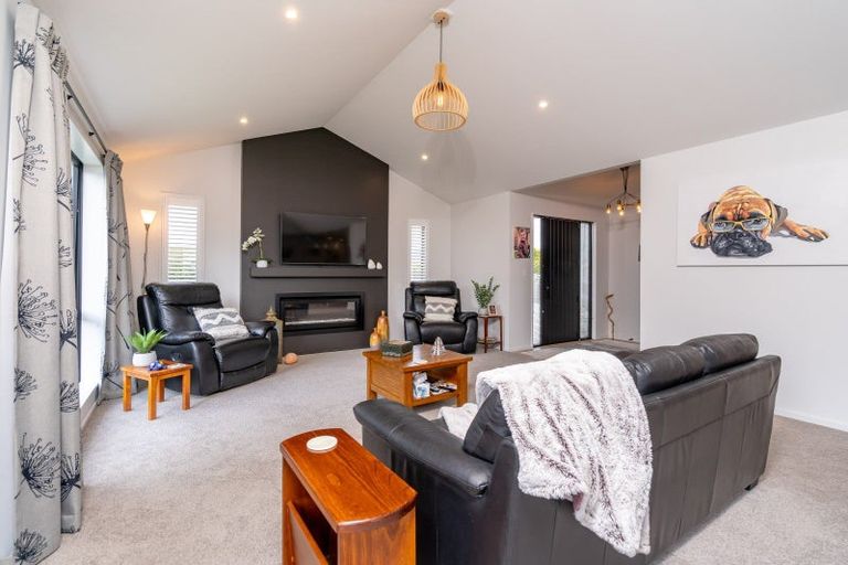 Photo of property in 143 Wingatui Road, Mosgiel, 9024