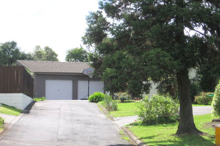 Photo of property in 15 Jane Gifford Place, Half Moon Bay, Auckland, 2012