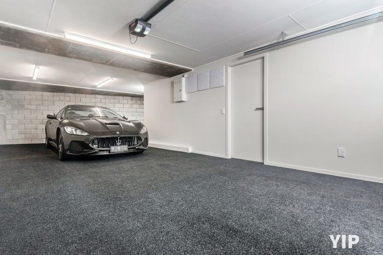 Photo of property in 3 Salmont Place, Kelburn, Wellington, 6012