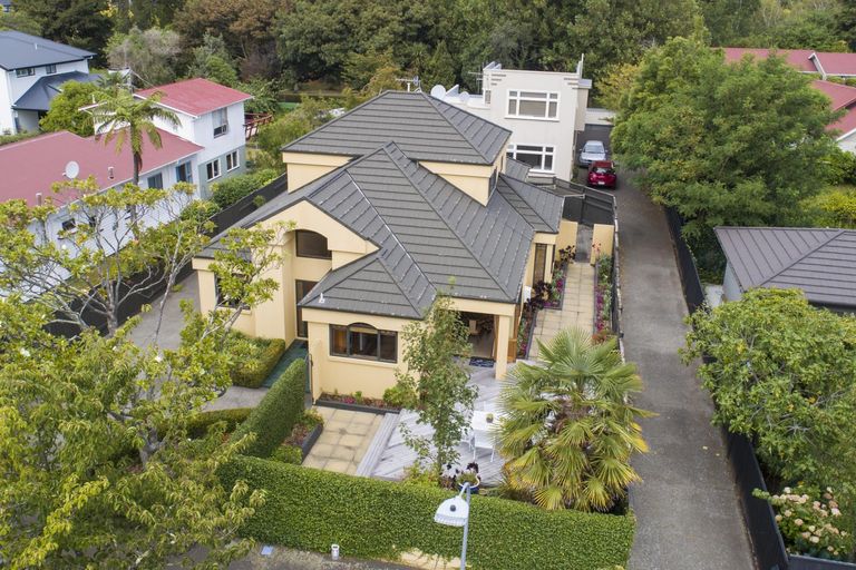 Photo of property in 44 Ruamahanga Crescent, Terrace End, Palmerston North, 4410