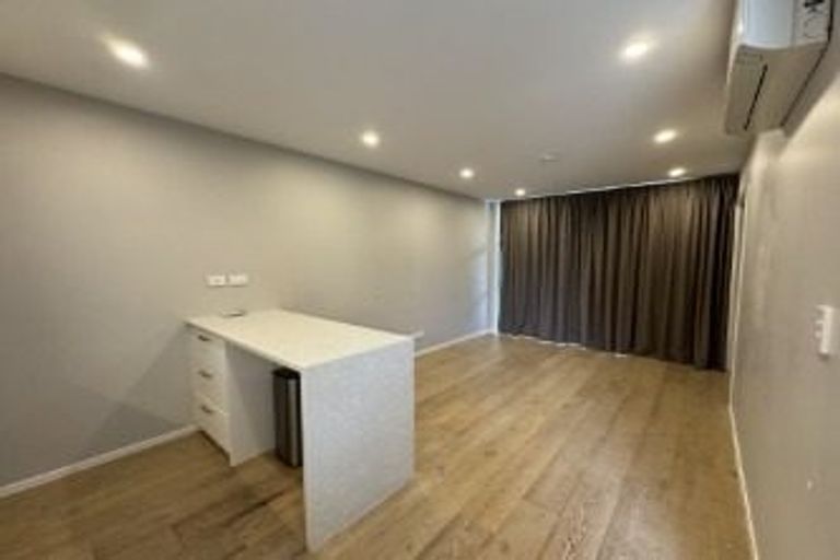 Photo of property in 14 Koro Lane, Mangere Bridge, Auckland, 2022
