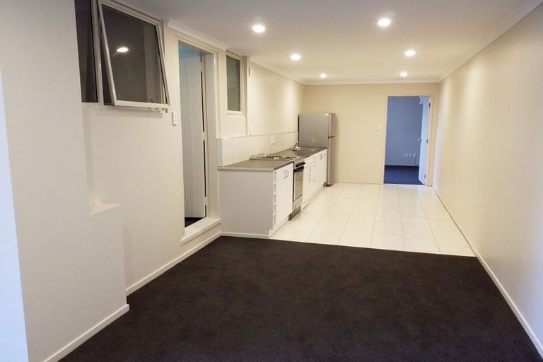Photo of property in 9 Rangitane Street, Maupuia, Wellington, 6022