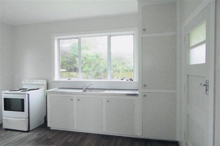 Photo of property in 27 Bulteel Street, New Plymouth, 4310