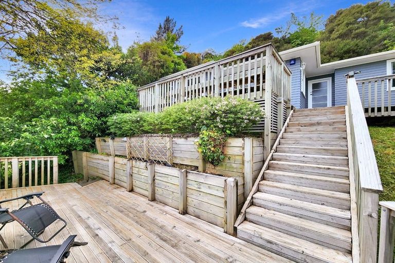 Photo of property in 16 Manor Drive, Stokes Valley, Lower Hutt, 5019