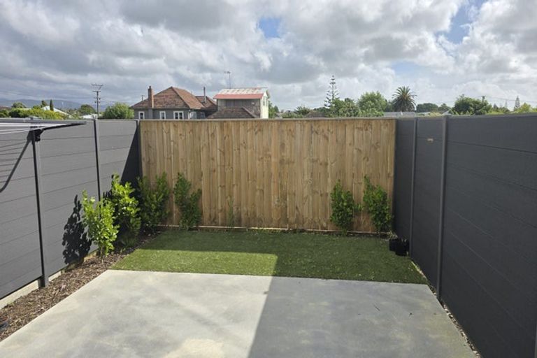 Photo of property in 5 Pipi Place, Levin, 5510