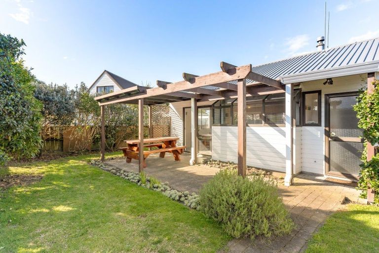 Photo of property in 16 Kane Road, Papamoa Beach, Papamoa, 3118