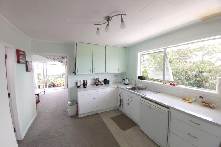 Photo of property in 2/183 Seaview Road, Westown, New Plymouth, 4310