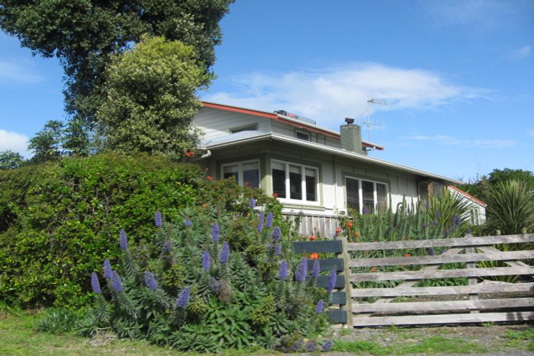 Photo of property in 26 Wellwood Terrace, Te Awanga, 4102