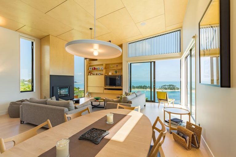 Photo of property in 5 Albert Road, Stepneyville, Nelson, 7010