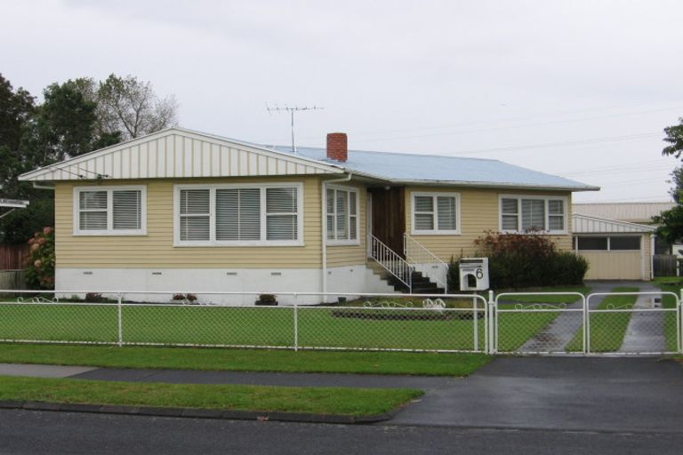 Photo of property in 6 Aurea Avenue, Pakuranga, Auckland, 2010