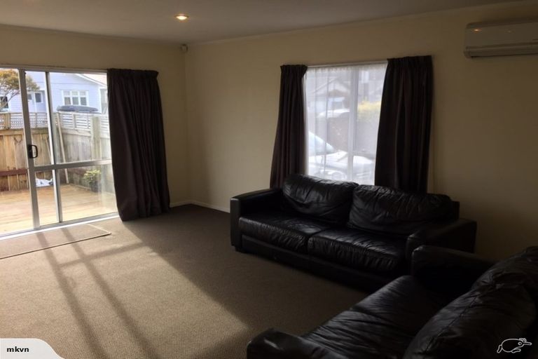 Photo of property in 1/14 Plunket Avenue, Petone, Lower Hutt, 5012