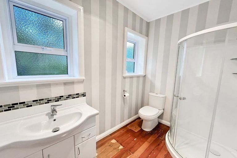 Photo of property in 9 Park Road, West End, Palmerston North, 4412