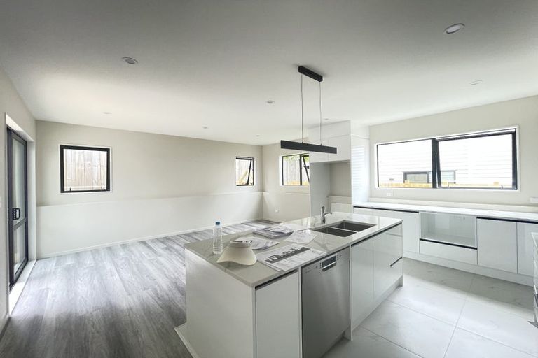 Photo of property in 88c John Downs Drive, Browns Bay, Auckland, 0630