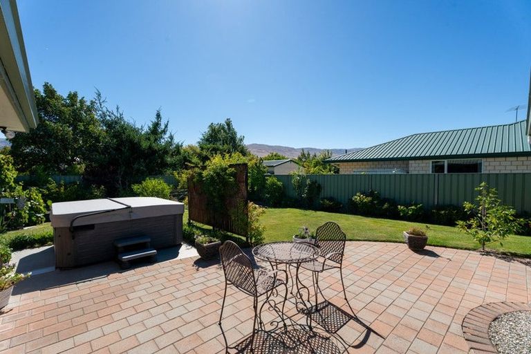 Photo of property in 19 Fenwick Crescent, Cromwell, 9310