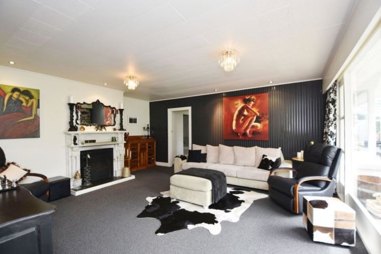 Photo of property in 42 Ferry Road, West Plains, Invercargill, 9879