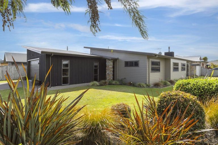 Photo of property in 22 Victoria Street, Richmond Heights, Taupo, 3330
