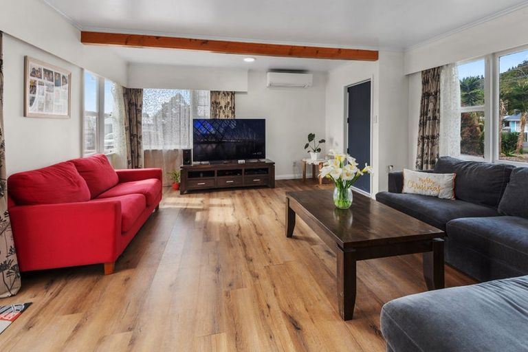 Photo of property in 132 George Street, Hikurangi, 0114