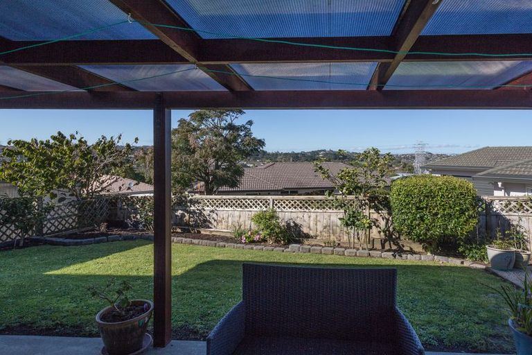 Photo of property in 27 Nirvana Way, Mount Roskill, Auckland, 1041