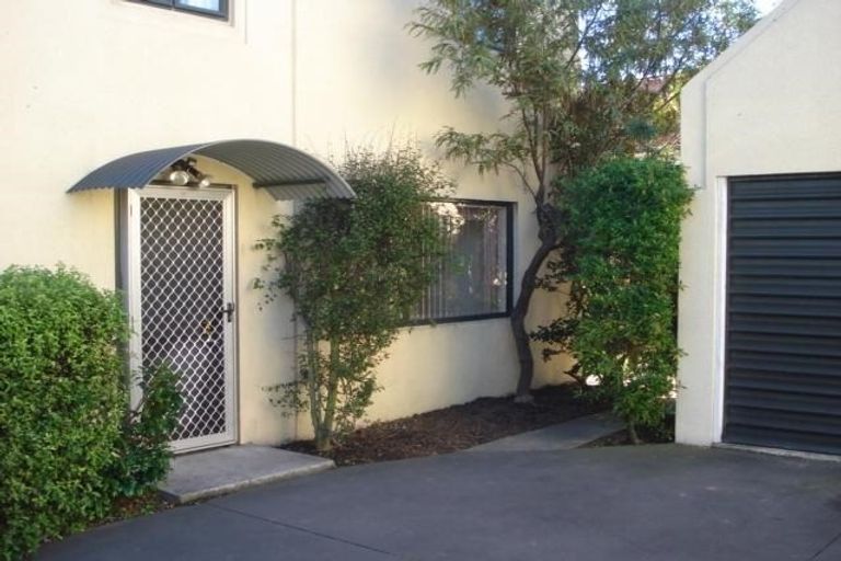 Photo of property in 4/36 Mathesons Road, Phillipstown, Christchurch, 8011