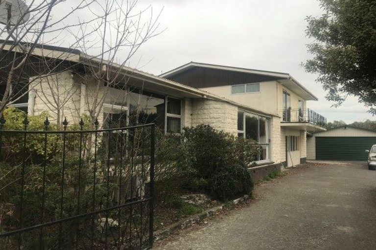 Photo of property in 429 Avonhead Road, Avonhead, Christchurch, 8042
