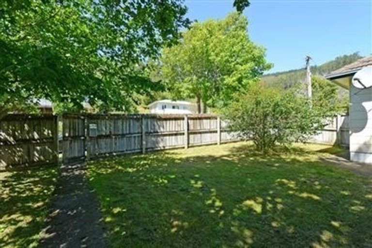 Photo of property in 204 Rata Street, Naenae, Lower Hutt, 5011