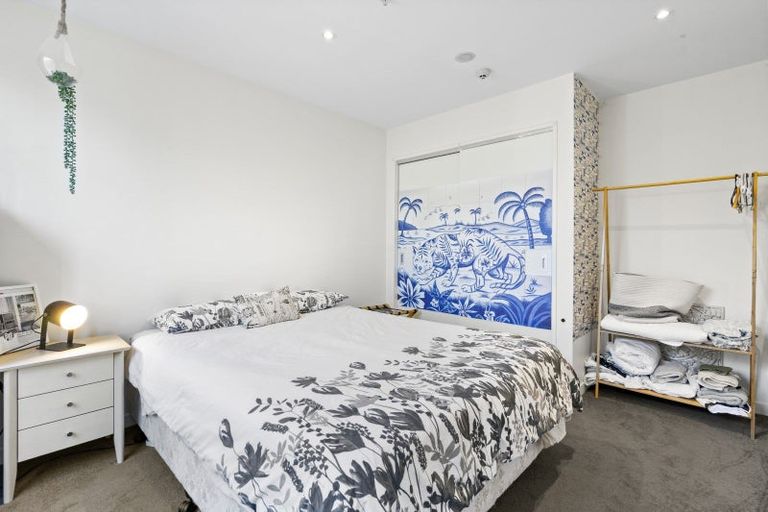 Photo of property in Nouvo Apartments, 5g/21 Rugby Street, Mount Cook, Wellington, 6021