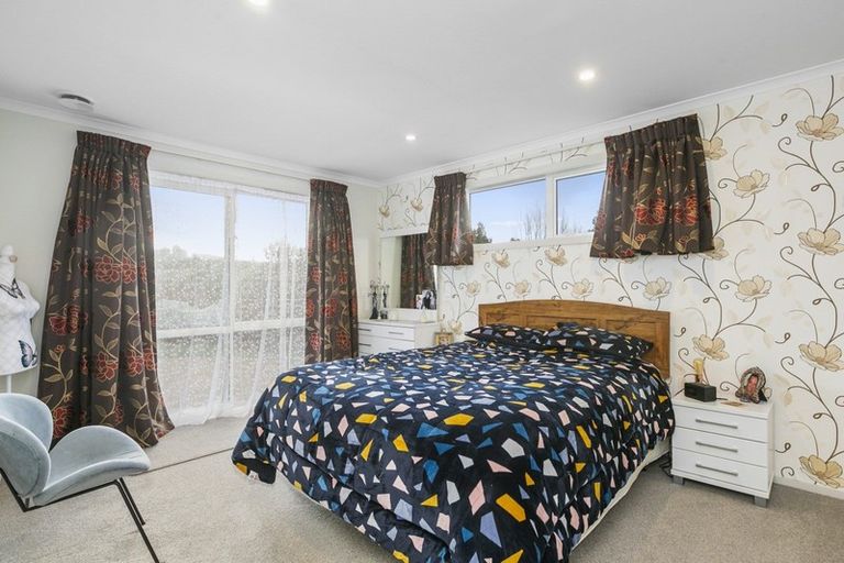 Photo of property in 61 Grandvista Drive, Green Island, Dunedin, 9018