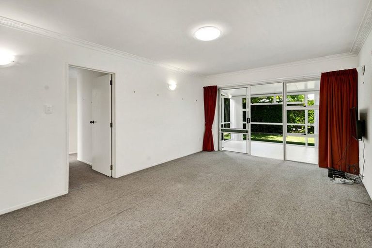 Photo of property in 14a Tokomaru Street, Welbourn, New Plymouth, 4312
