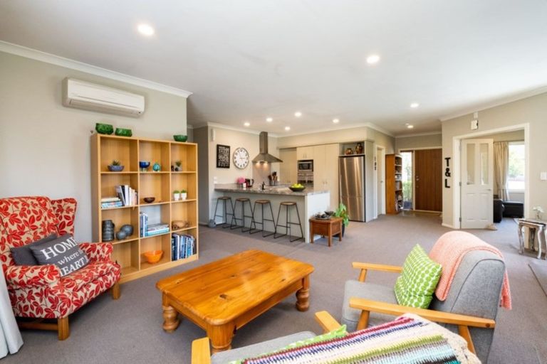 Photo of property in 71 Russell Robertson Drive, Havelock North, 4130