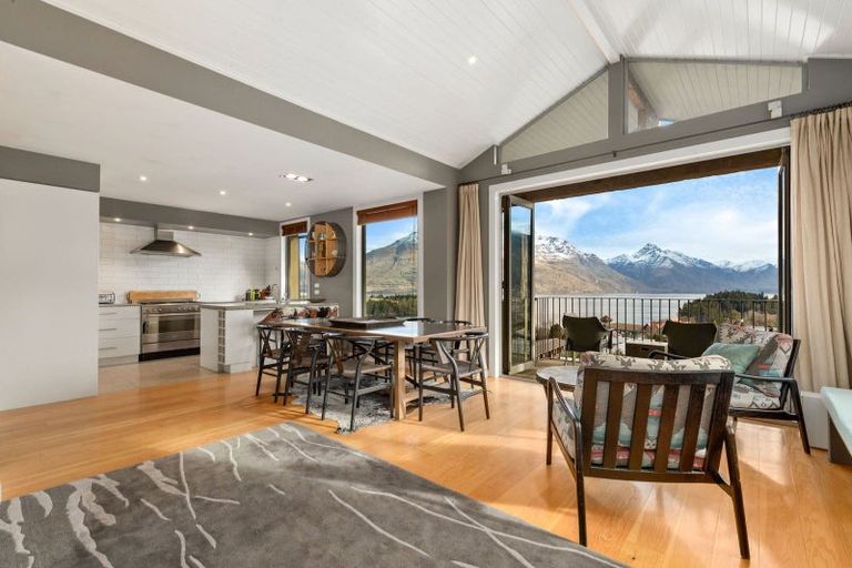 Photo of property in The Woods, 5/12 Dublin Street, Queenstown, 9300