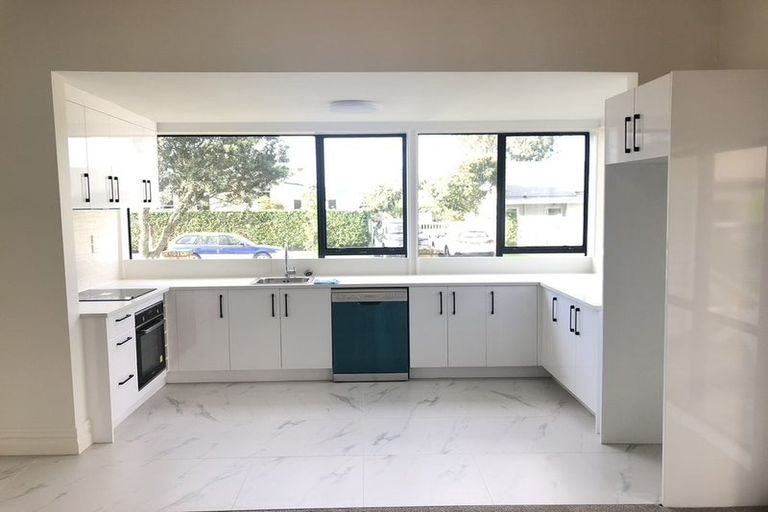 Photo of property in 59 Aroha Avenue, Sandringham, Auckland, 1025