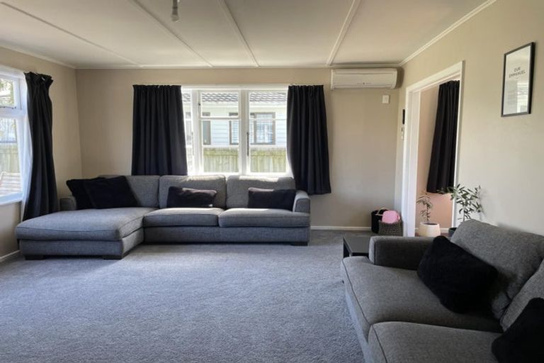 Photo of property in 274 Naenae Road, Naenae, Lower Hutt, 5011