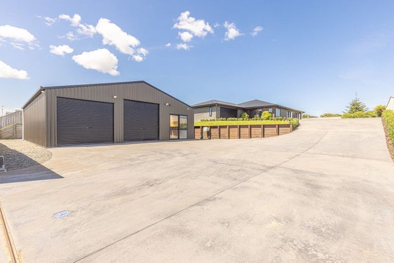 Photo of property in 5 Golf Vue Place, Castlecliff, Whanganui, 4501