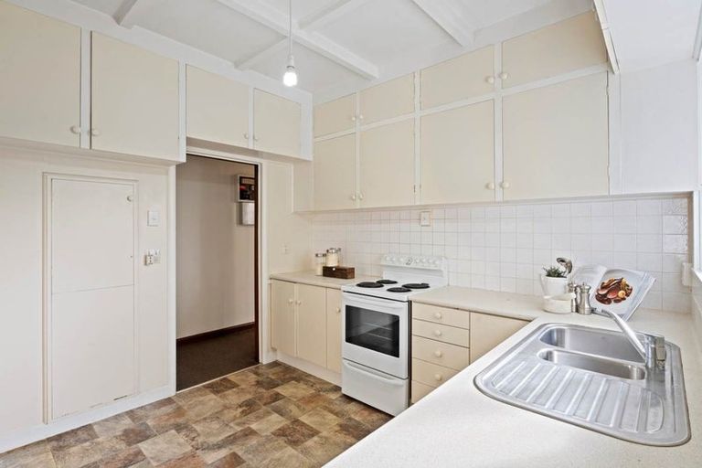 Photo of property in 21 Waiatarua Road, Remuera, Auckland, 1050