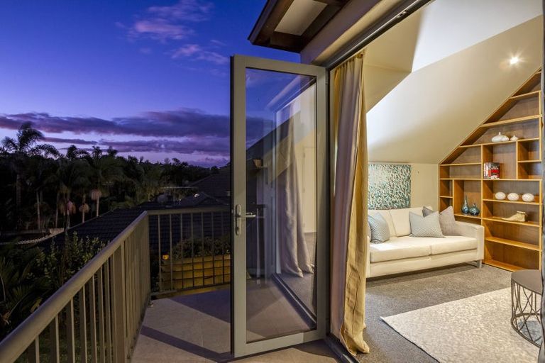 Photo of property in 4 Monkton Close, Greenhithe, Auckland, 0632