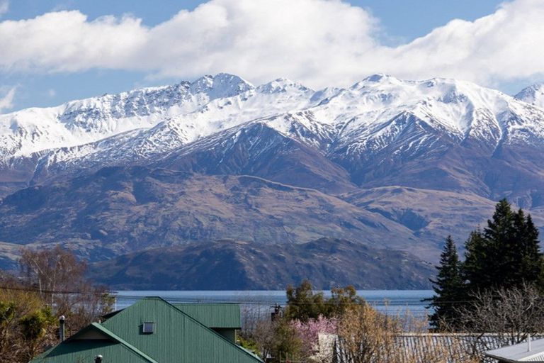 Photo of property in 7 Redwood Lane, Wanaka, 9305