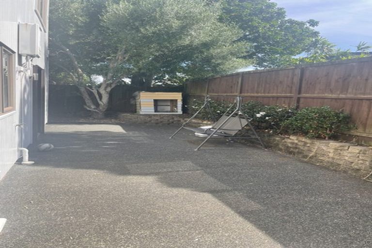 Photo of property in 2/28 Ngataringa Road, Devonport, Auckland, 0624